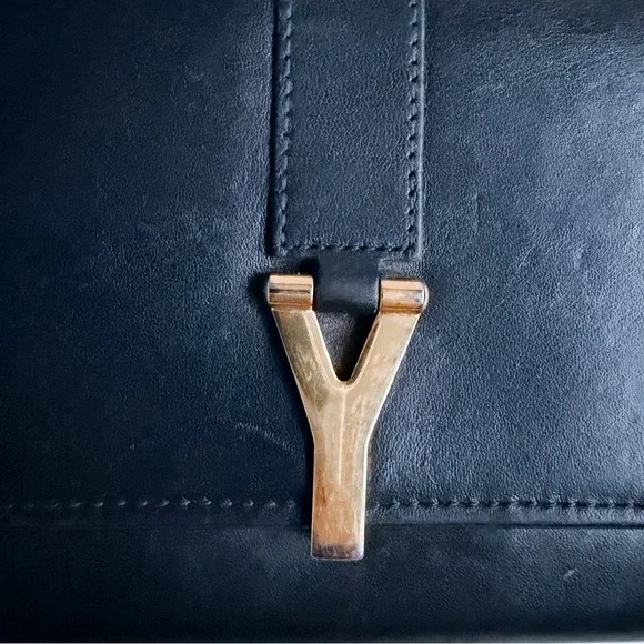 Authentic YSL Ligne Leather wallet on chain - Picture 8 of 13